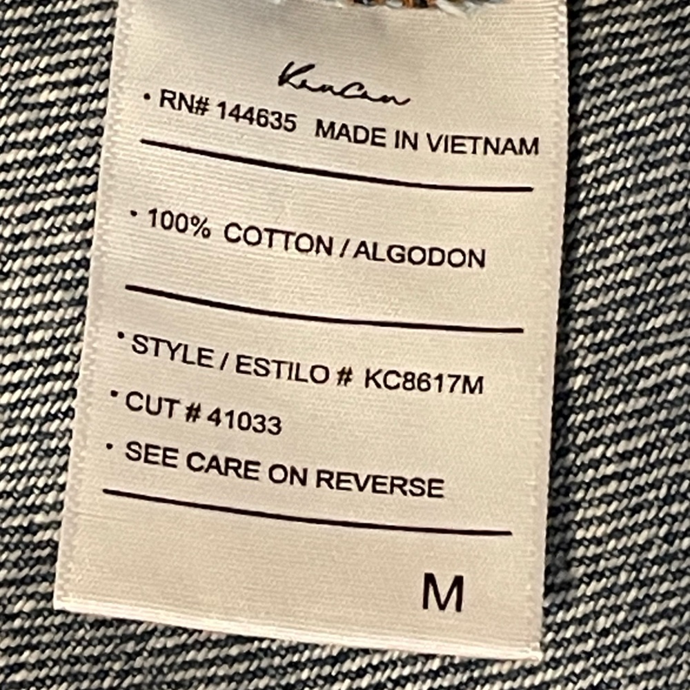 Kancan Los Angeles Distressed Jean Jacket with Frayed Bottom. 100% Cotton. - Picture 6 of 15